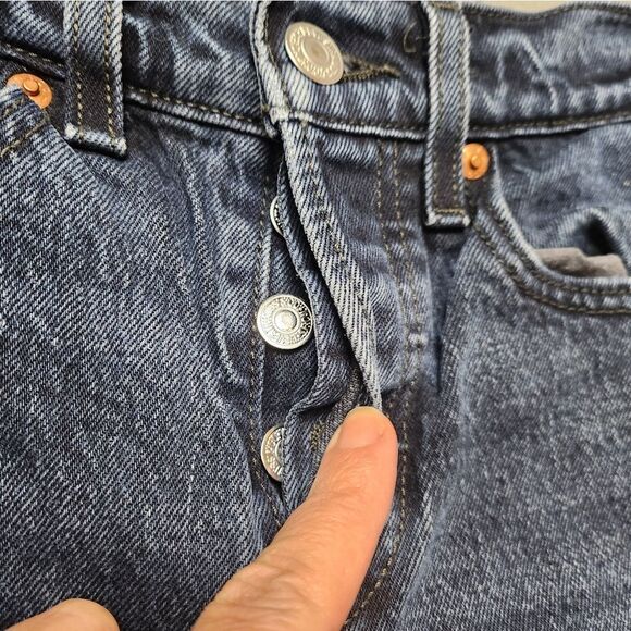 Levi's Wedgie Jeans Light Size 23 Tapered Leg High Waist - Picture 8 of 14